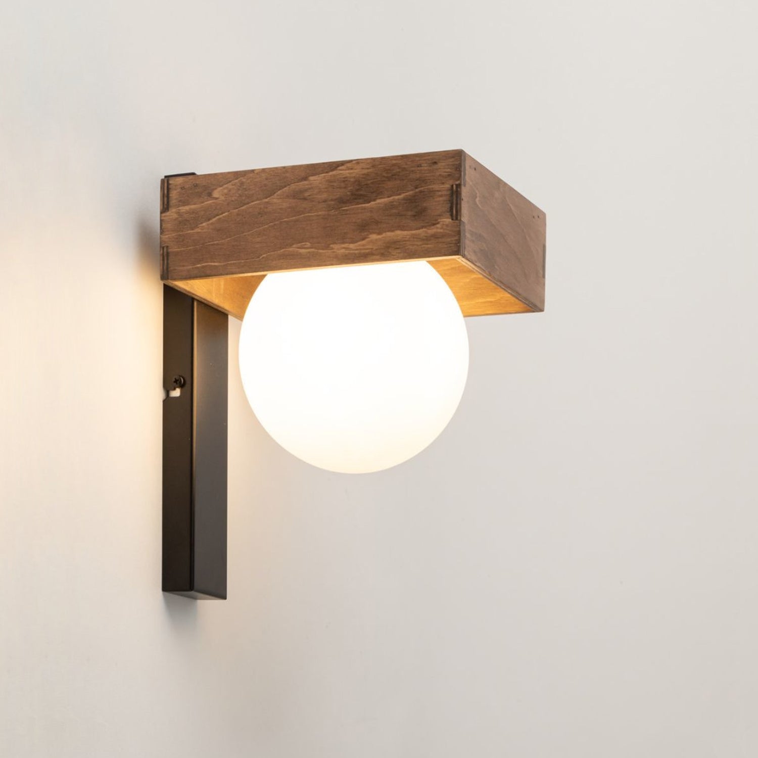 Zidna rasvjeta Bloom