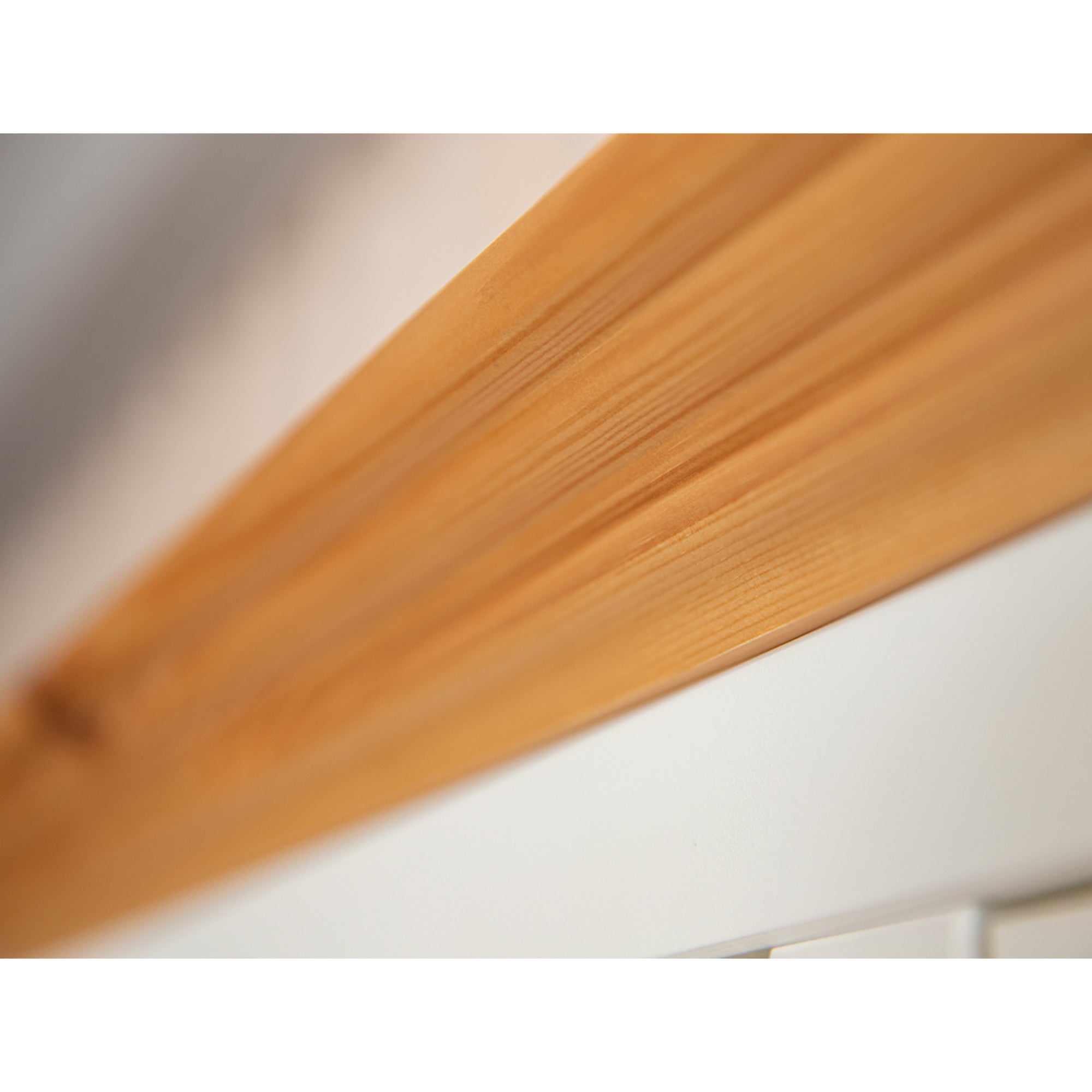 Vitrina Belluno 44x190 cm, Materijal: Masivna Borovina