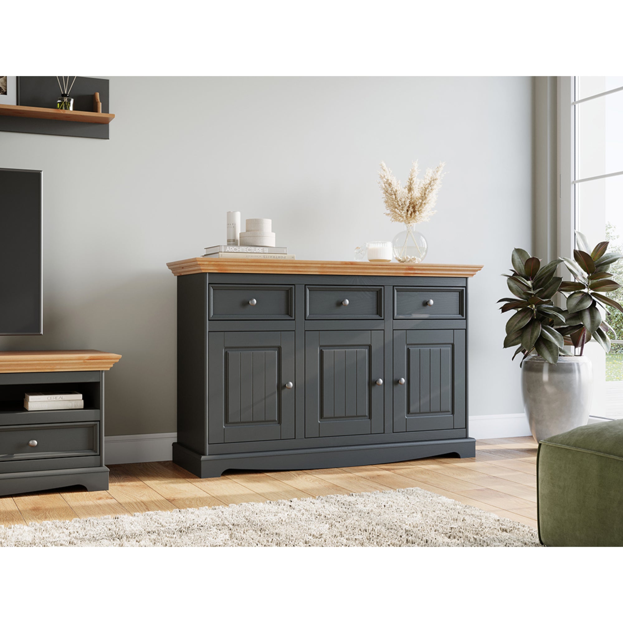 Komoda Belluno 130x44 cm, Materijal: Masivna Borovina