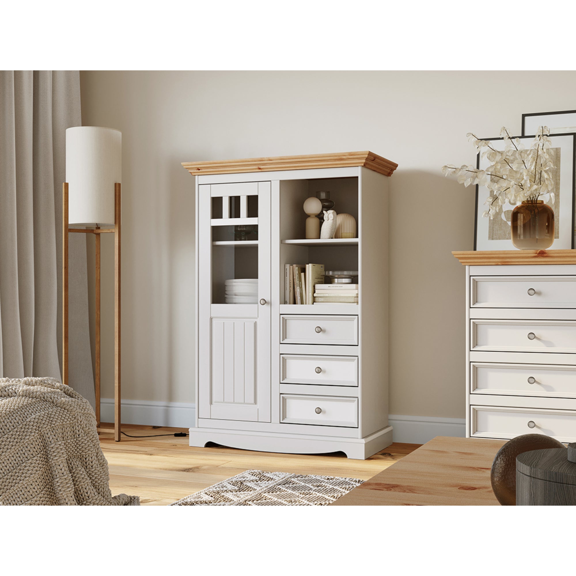 Vitrina Belluno 44x130 cm  Materijal: Masivna Borovina