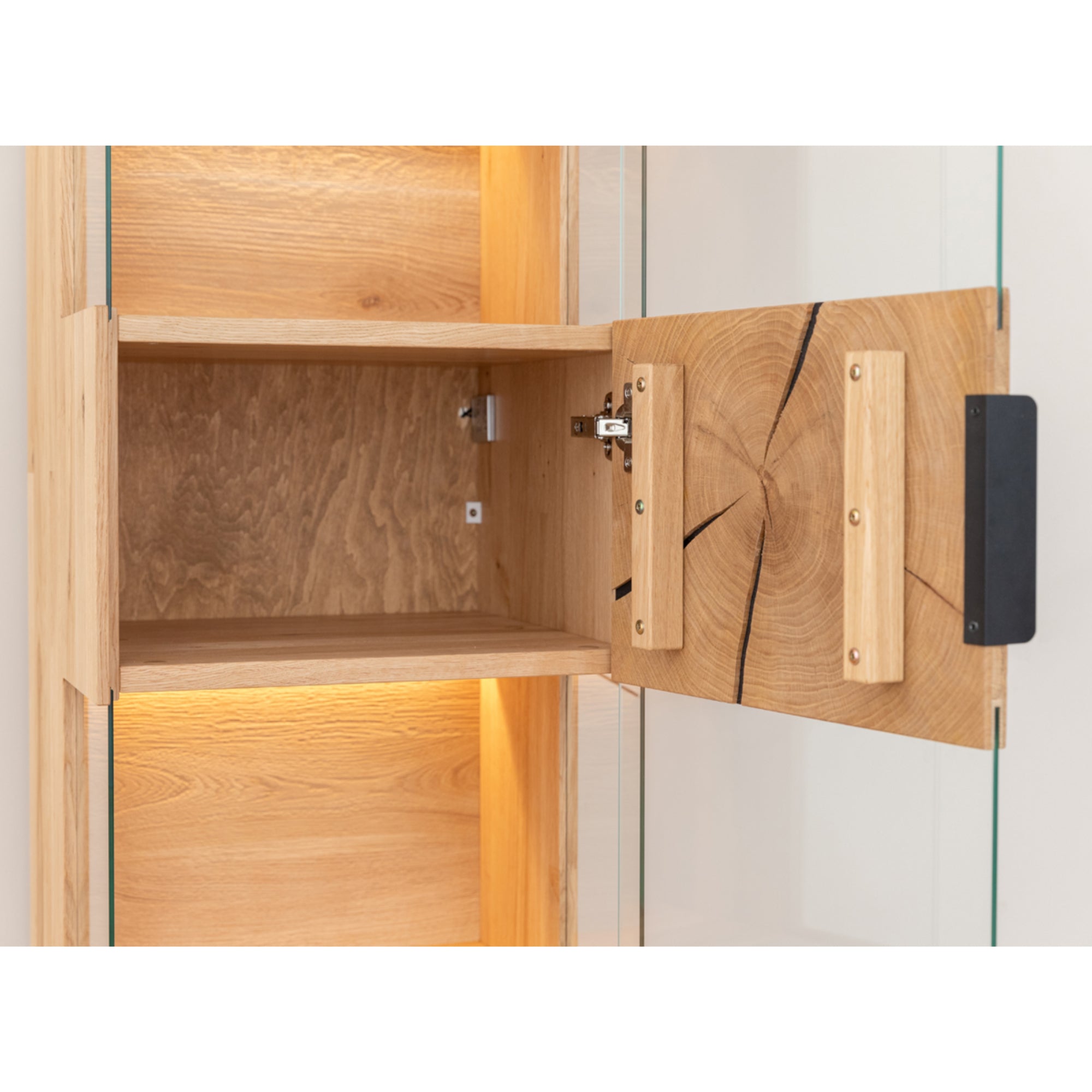 Viseća Vitrina Tirano 33x142 cm, Materijal: Masivno Drvo Hrast
