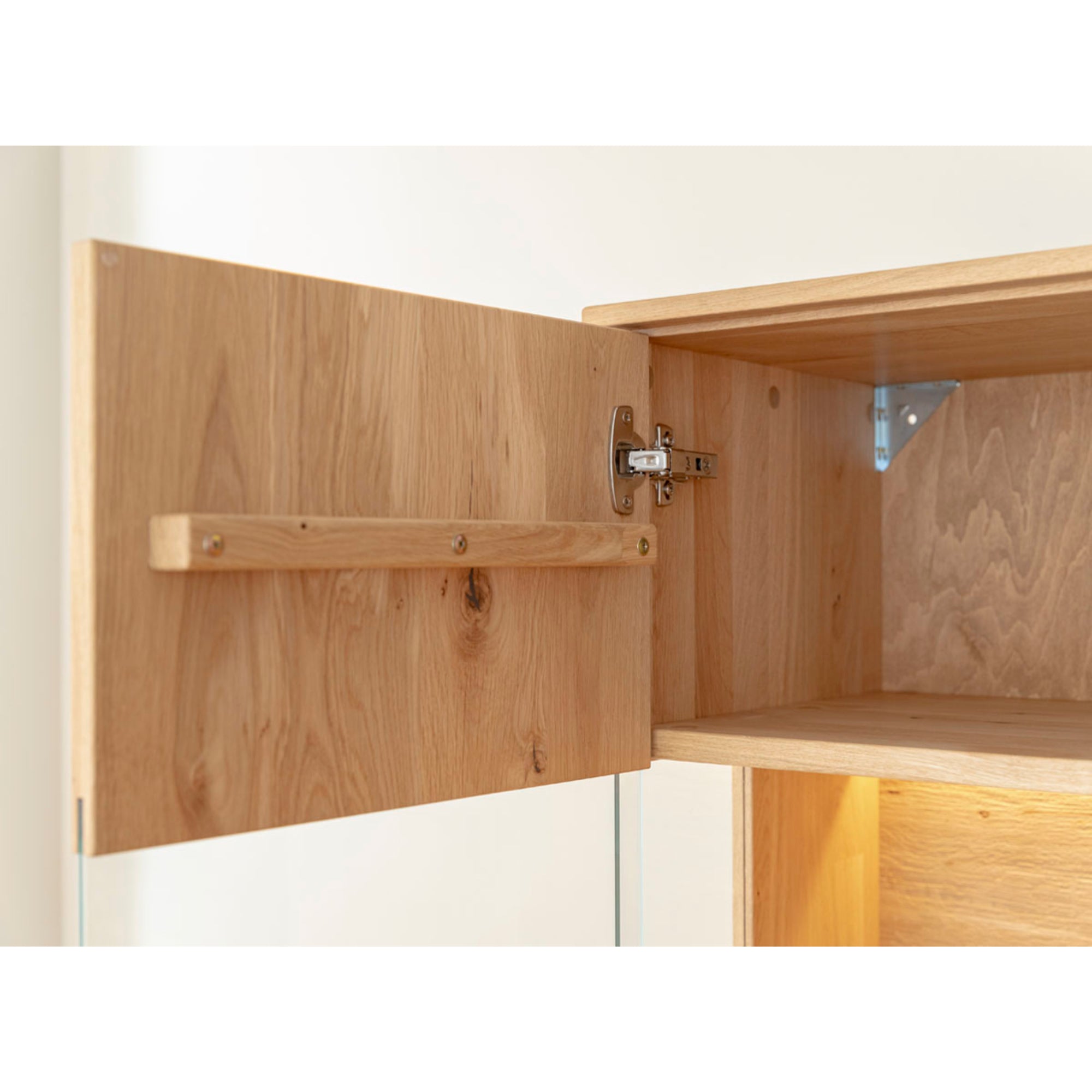 Vitrina Tirano 39x147 cm, Materijal: Masivno Drvo Hrast
