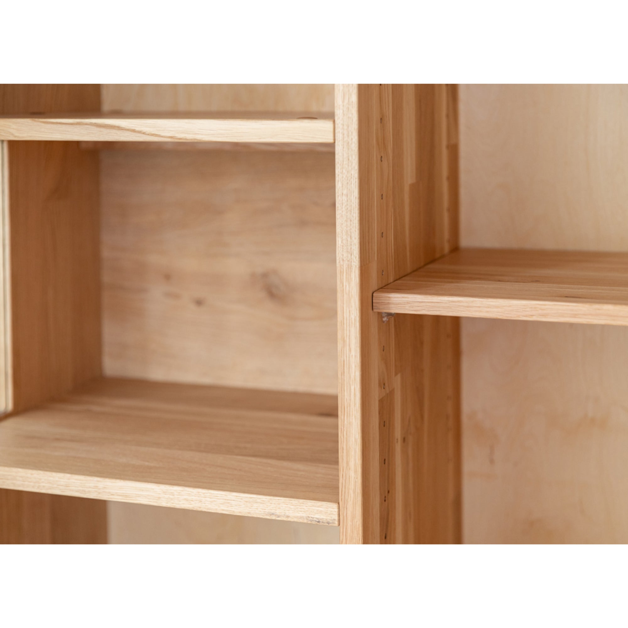 Vitrina Tirano 39x147 cm, Materijal: Masivno Drvo Hrast