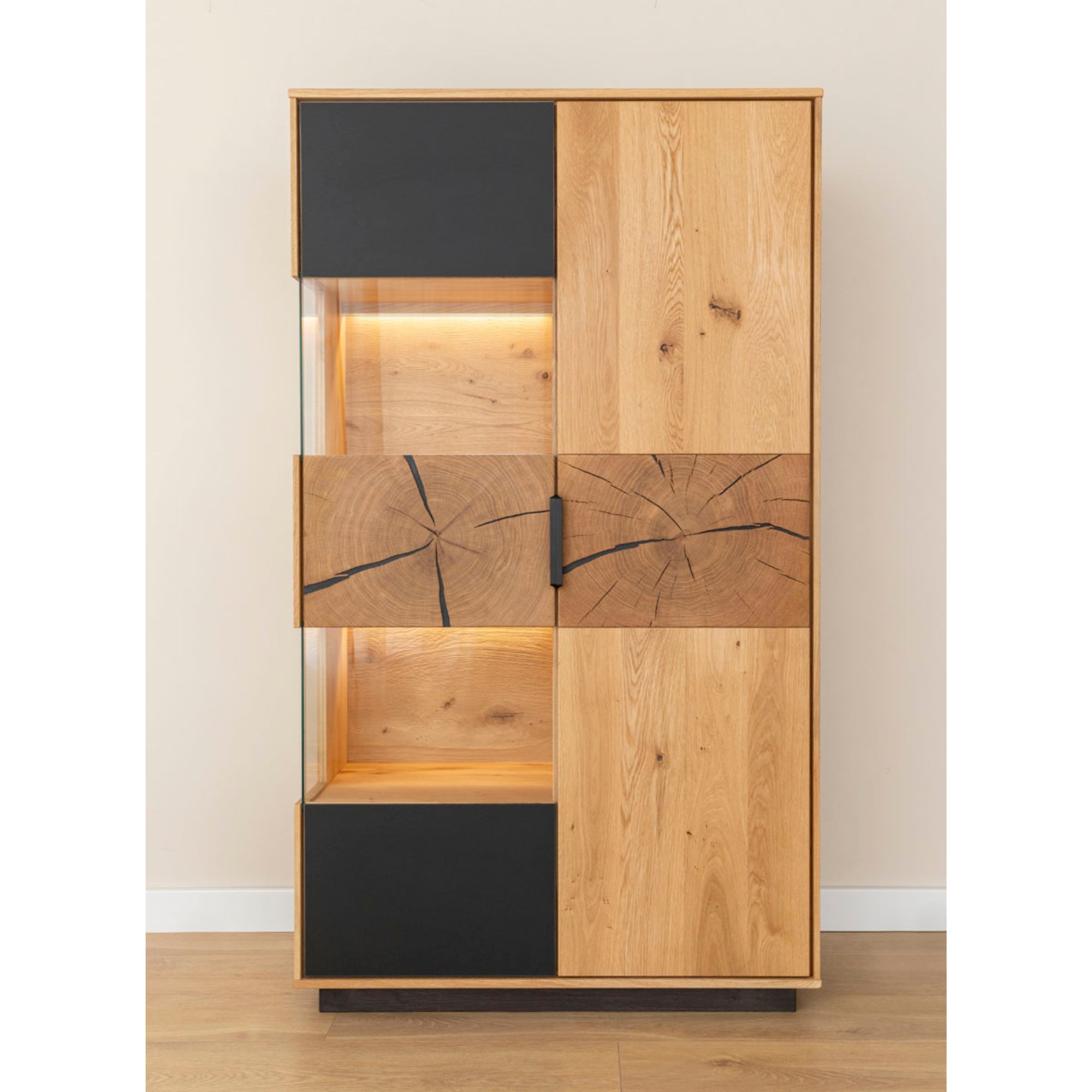 Vitrina Tirano 39x147 cm, Materijal: Masivno Drvo Hrast