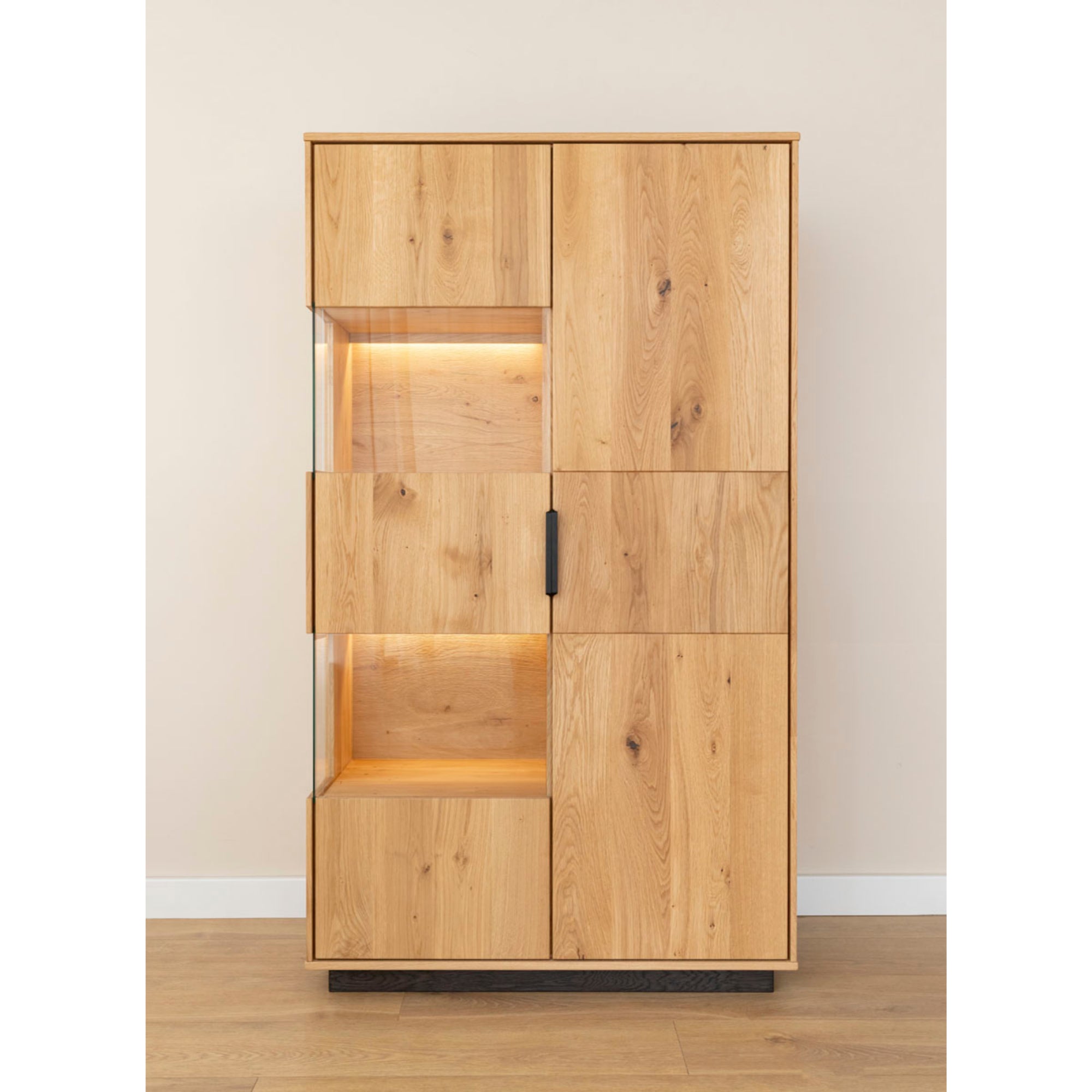 Vitrina Tirano 39x147 cm, Materijal: Masivno Drvo Hrast