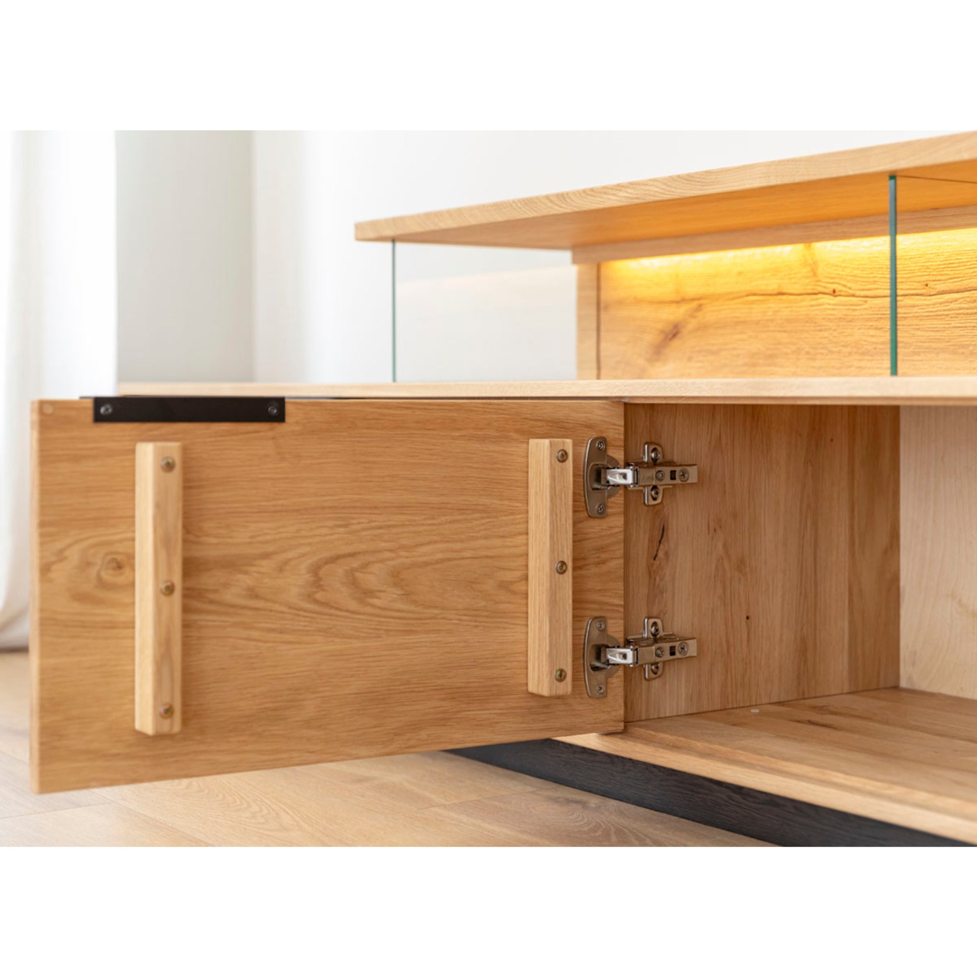 Viseća TV Komoda Tirano 200x39 cm, Materijal: Masivno Drvo Hrast