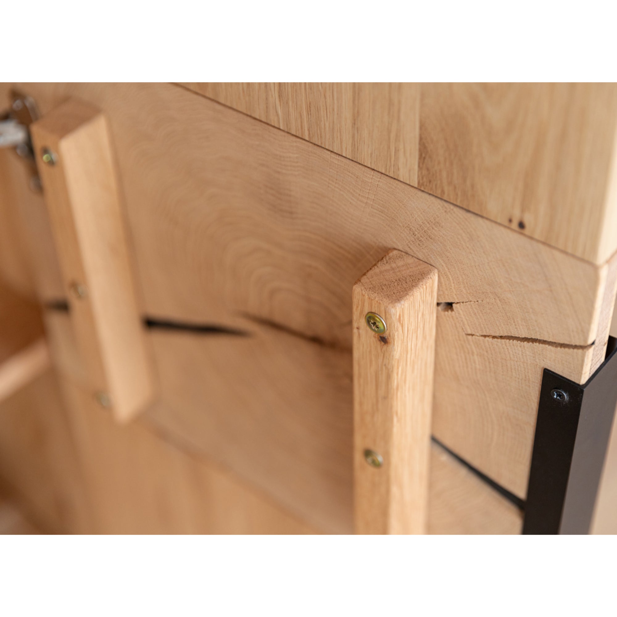 Komoda Tirano 154x39 cm, Materijal: Masivno Drvo Hrast