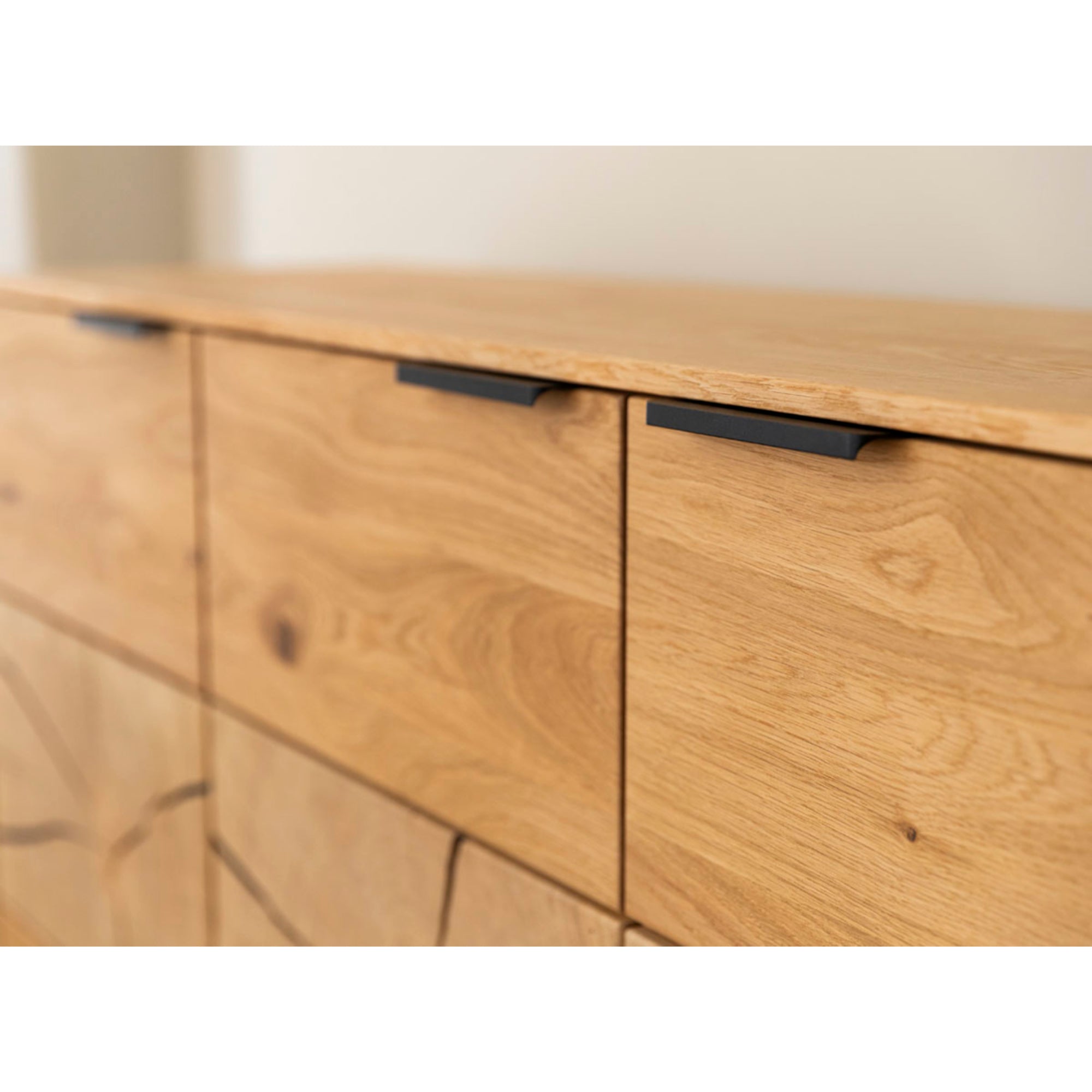 Komoda Tirano 154x39 cm, Materijal: Masivno Drvo Hrast