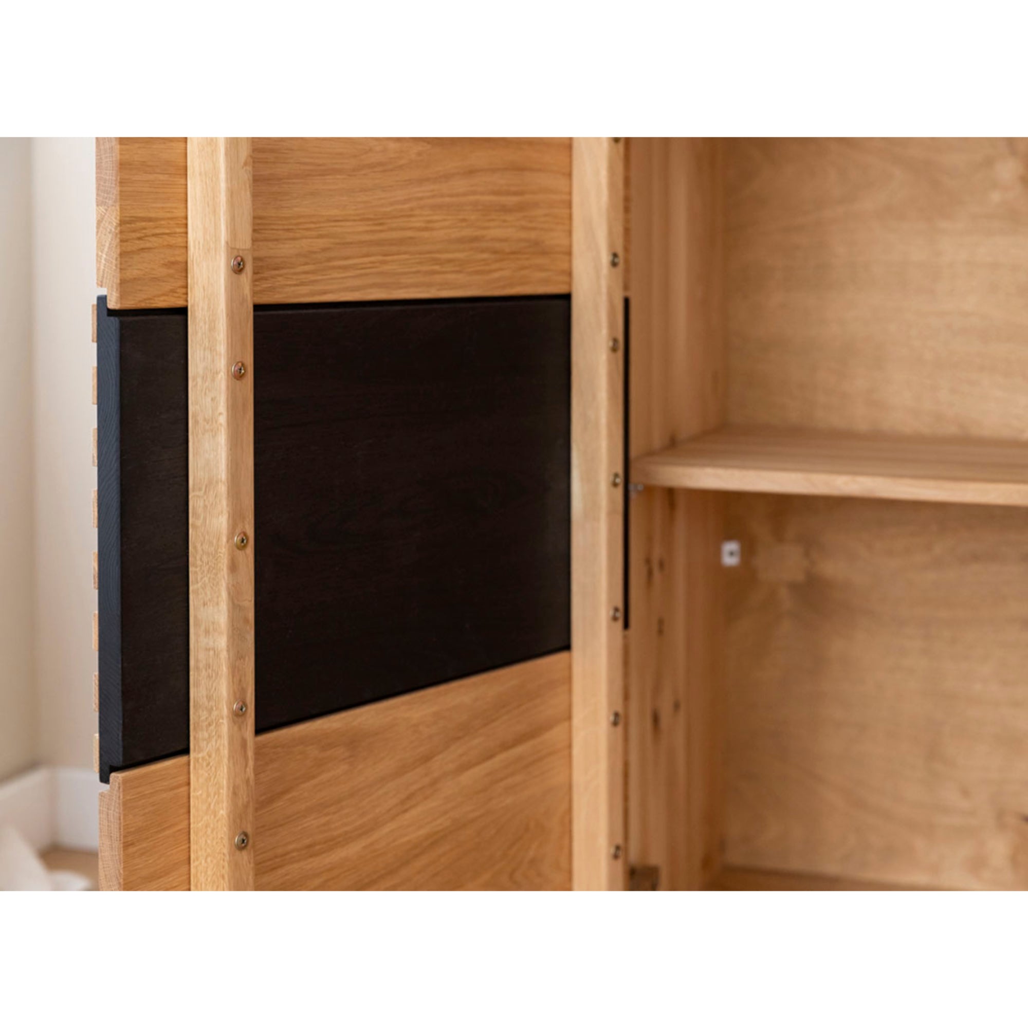 Komoda Tirano 154x39 cm, Materijal: Masivno Drvo Hrast