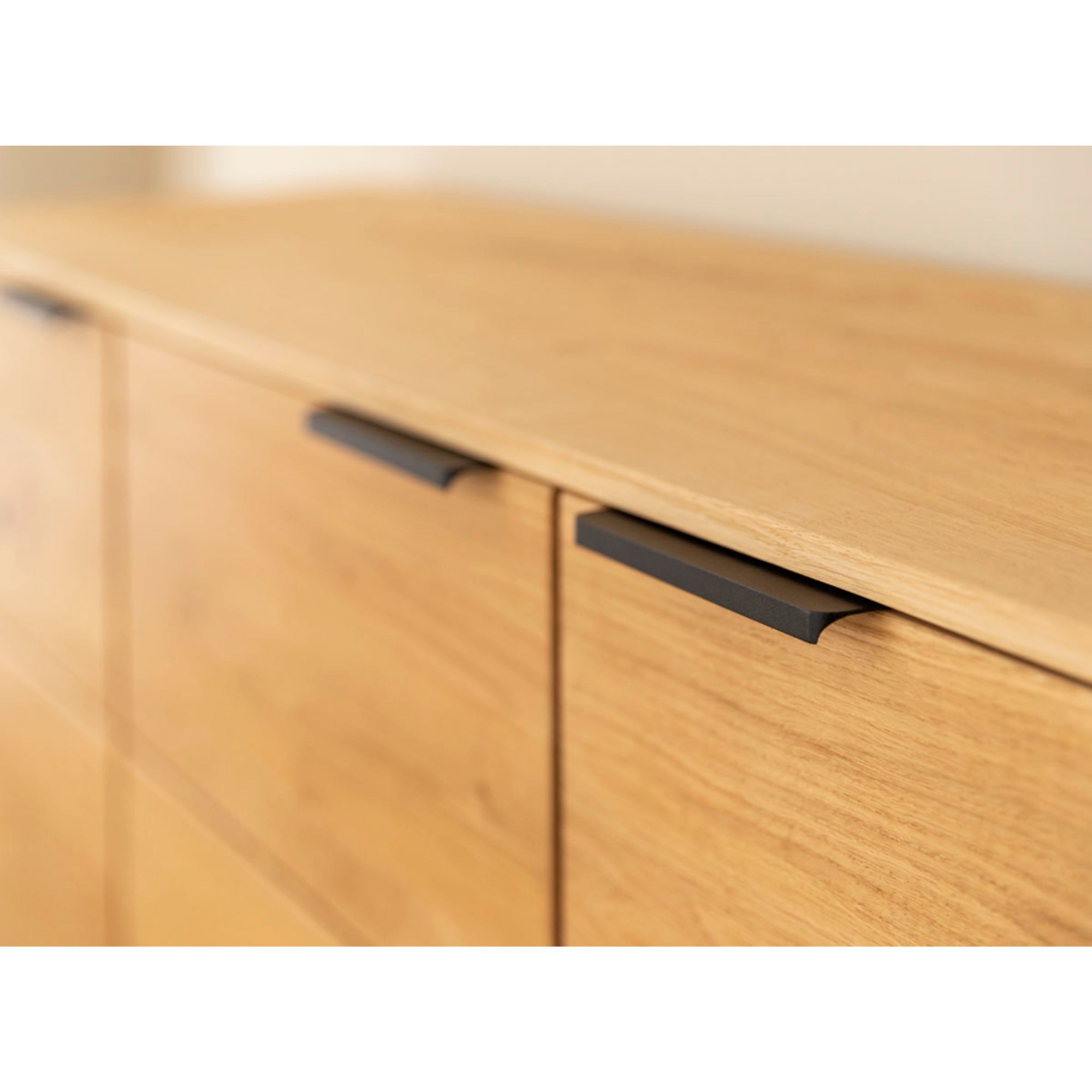 Komoda Tirano 154x39 cm, Materijal: Masivno Drvo Hrast
