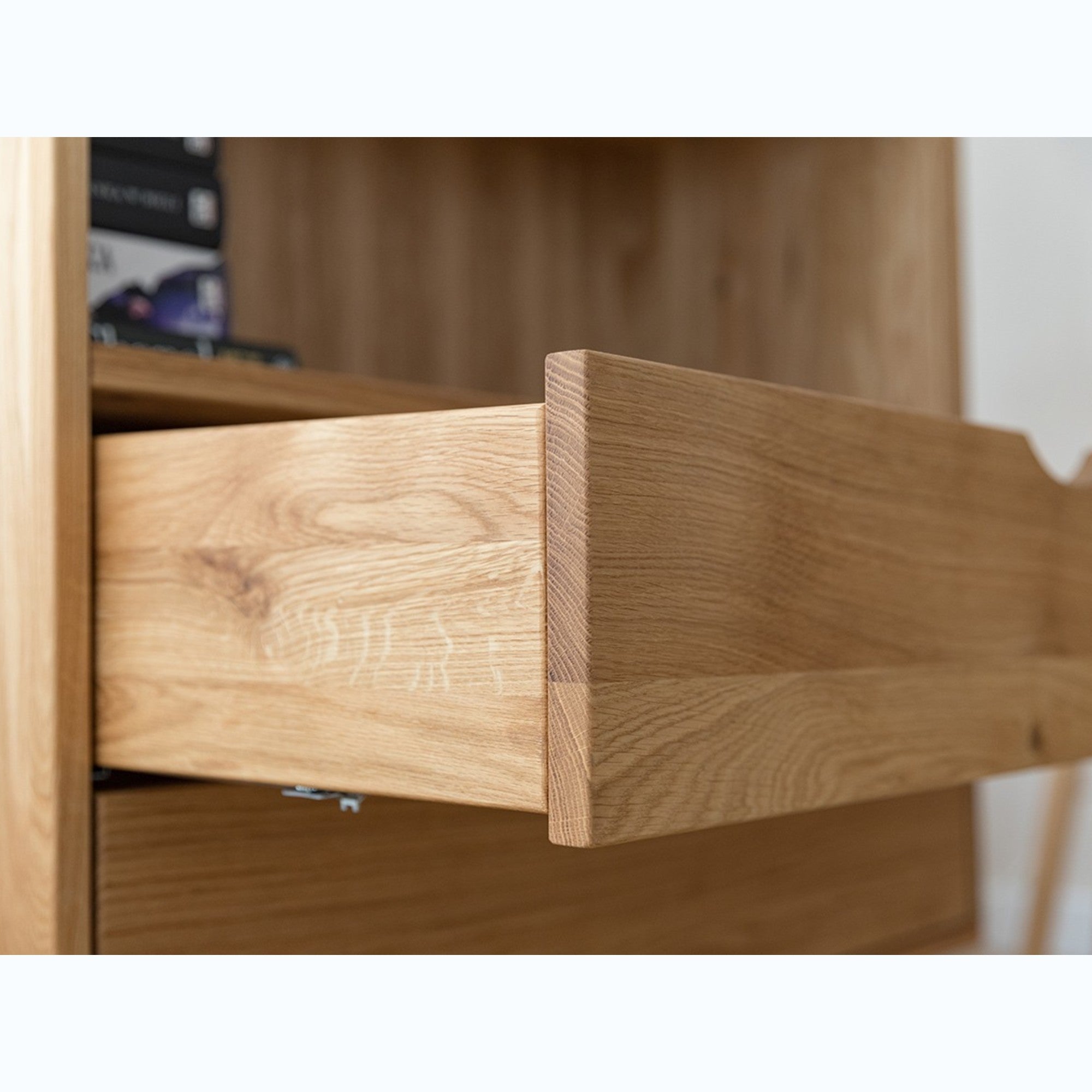 Vitrina Simona 40x180 cm,  Materijal: Masivno Drvo Hrast