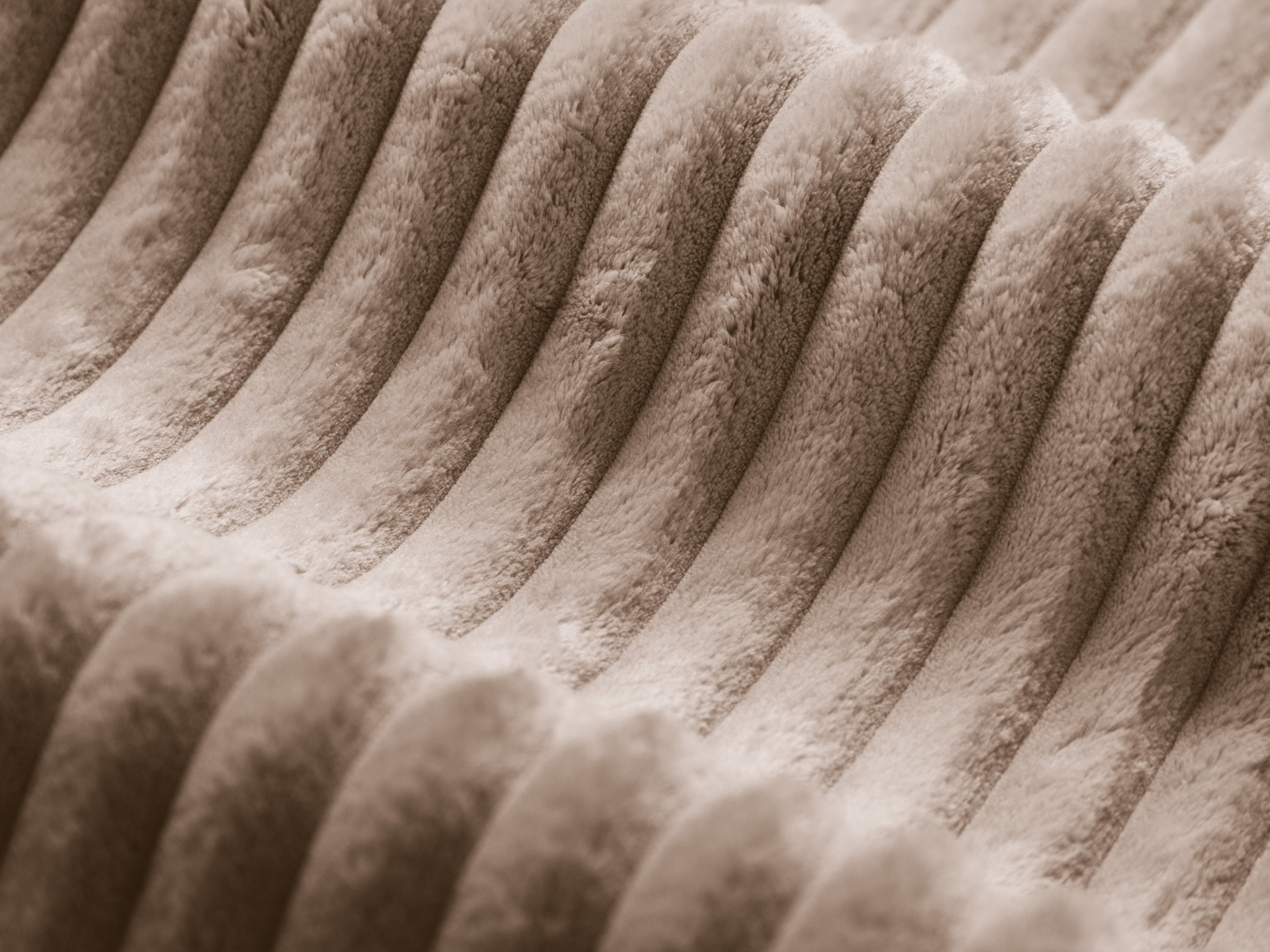 Tabure Dia, 90x90cm, Materijal: Rebrasta tkanina