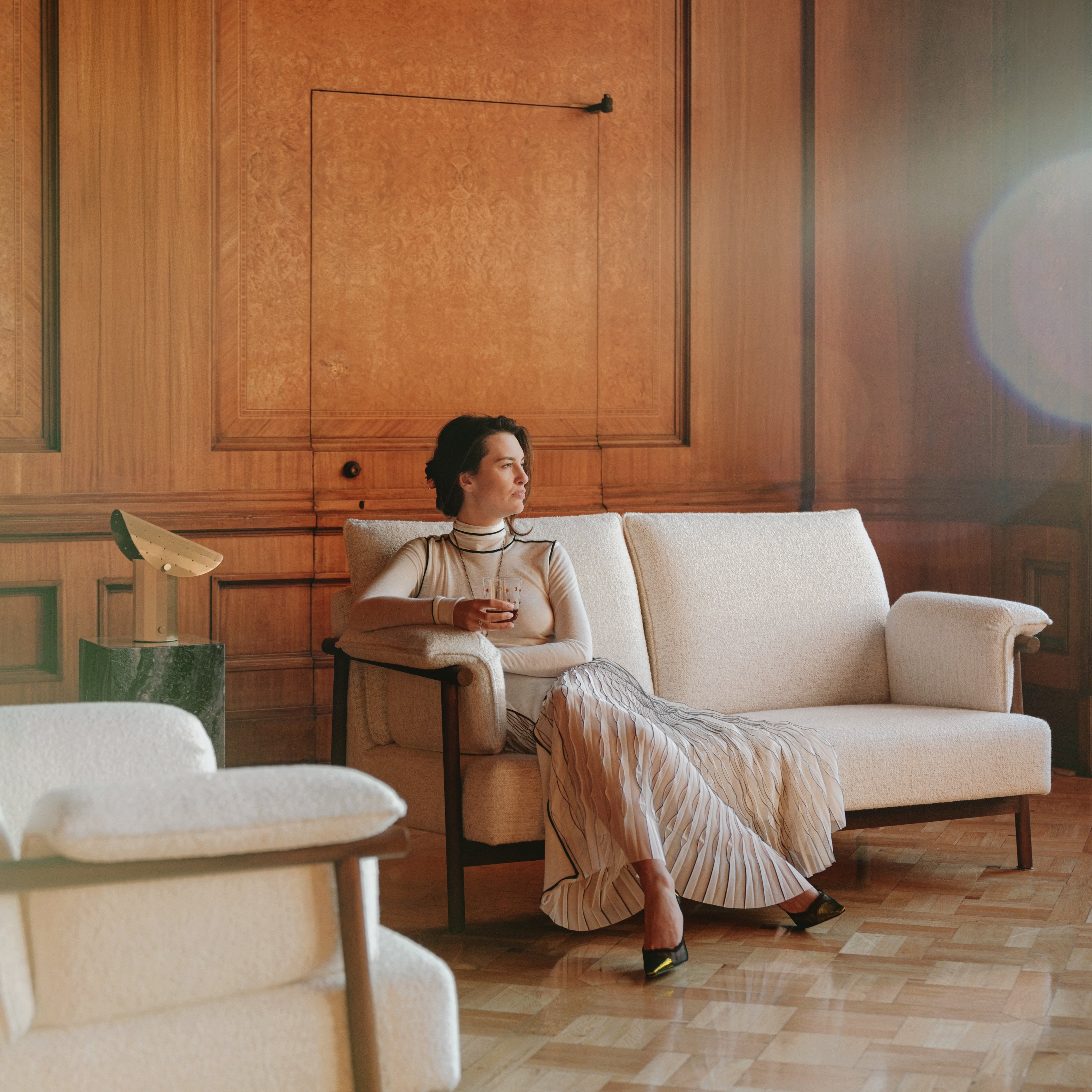 Fotelja Torii, Materijal: Mogućnost izbora